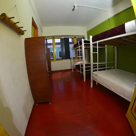 Golden Frog Manizales Hostel Exterior photo